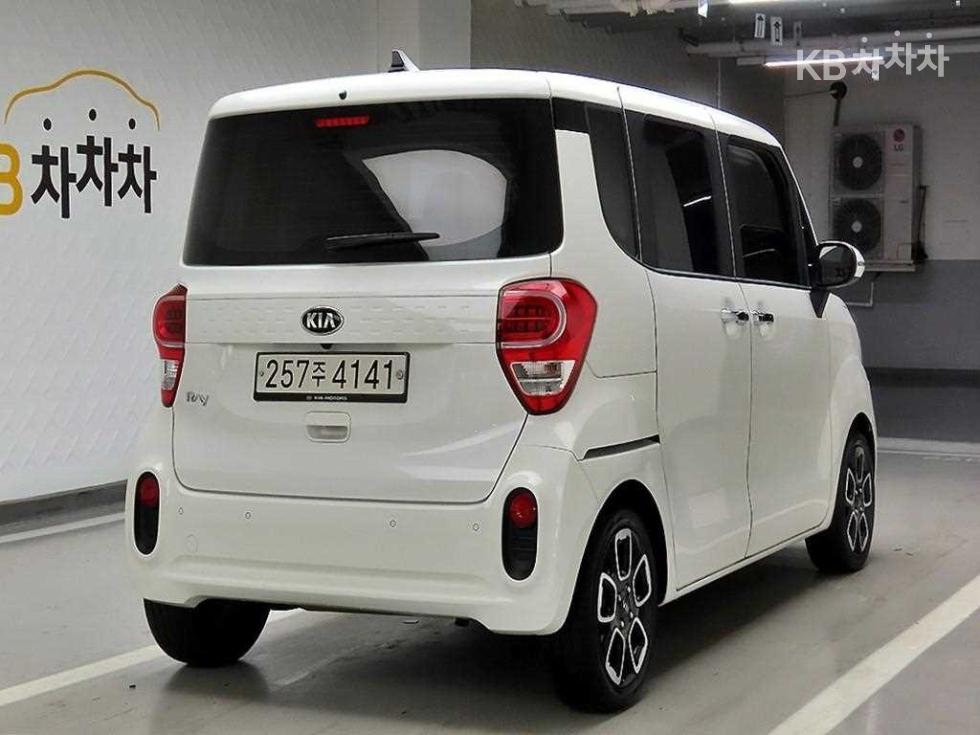 2021 - kia ray