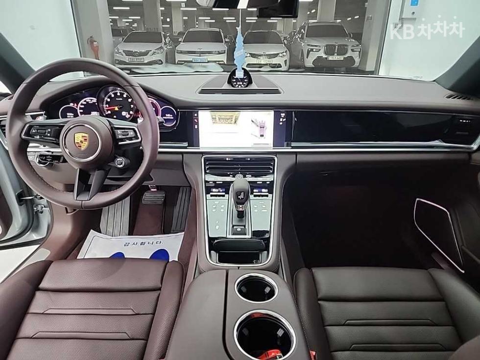 2021 Porsche (971) photo