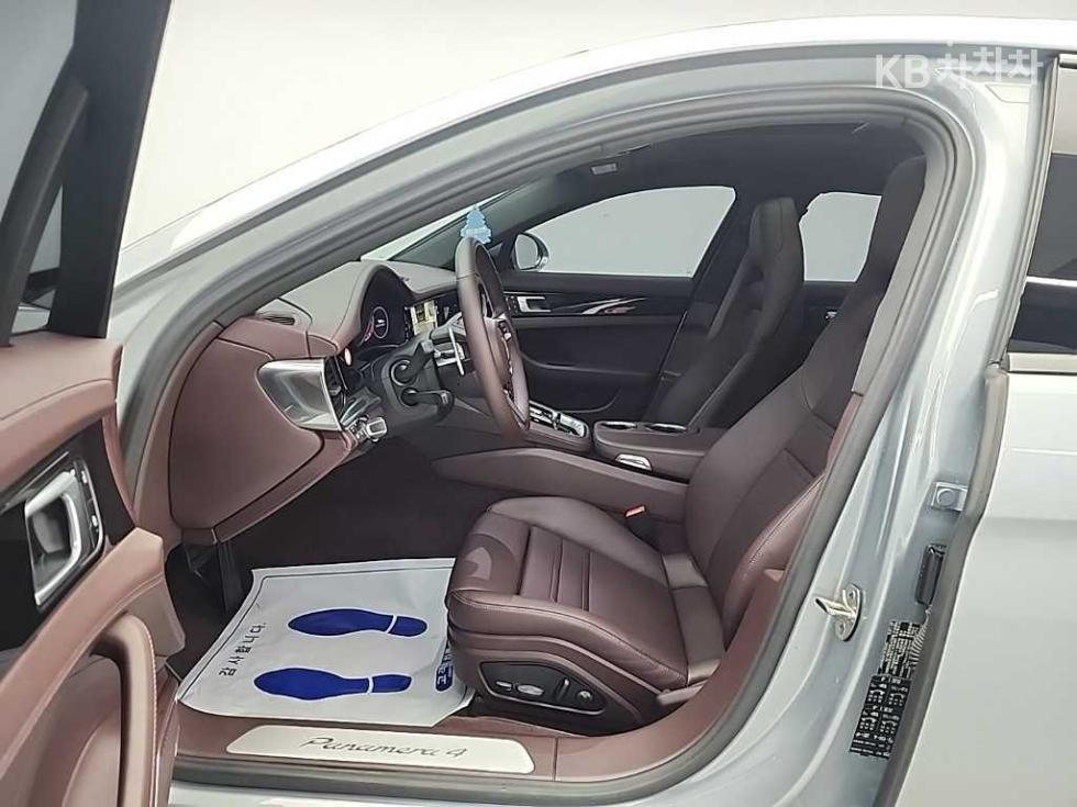 Porsche Panamera — miniaturë 11