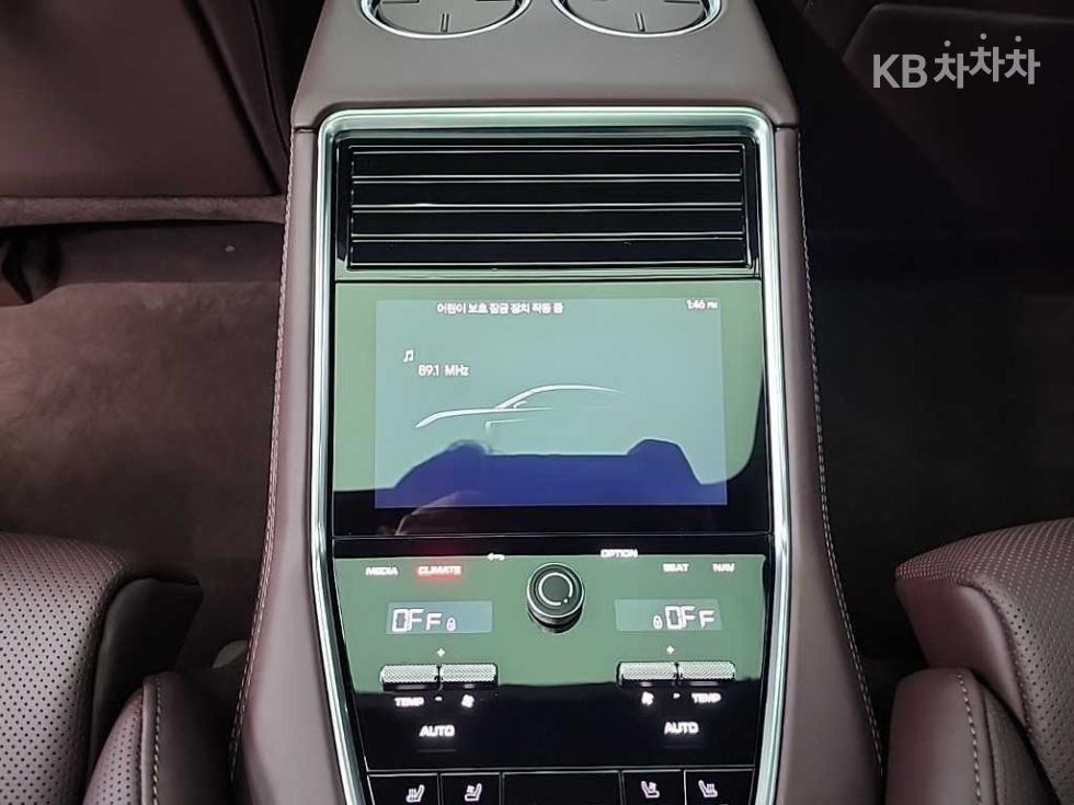 Porsche Panamera — miniaturë 13