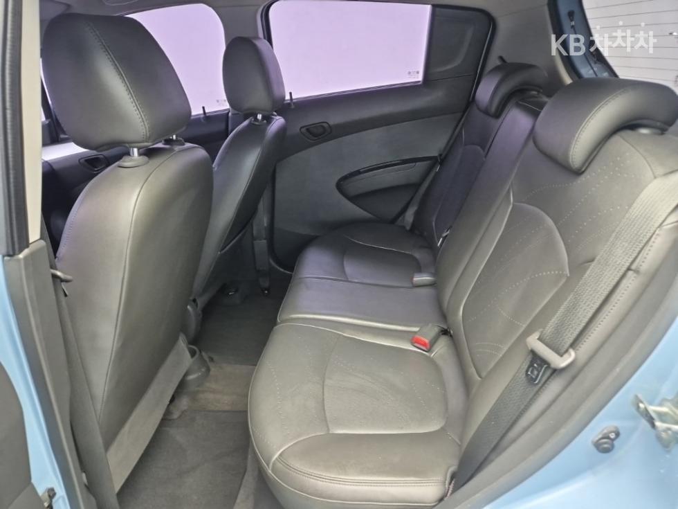 Chevrolet Spark — miniaturë 12