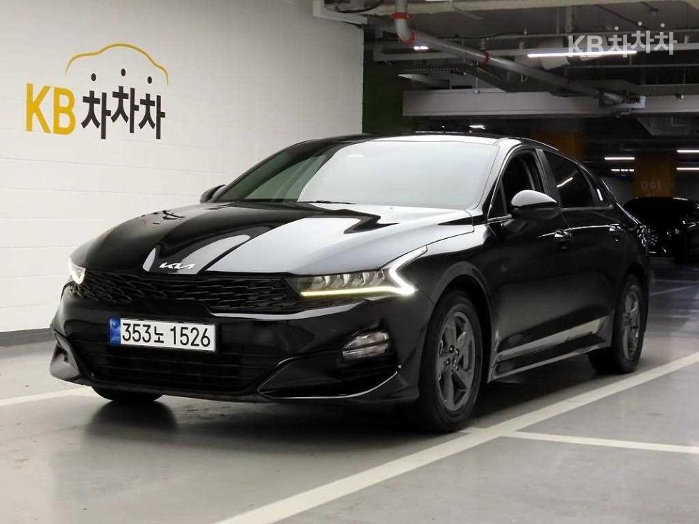 2022 - kia k5