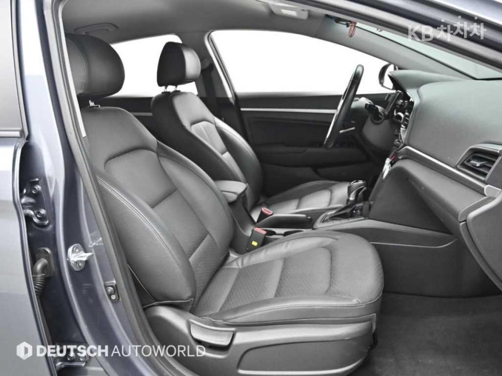 Hyundai Avante — miniaturë 10
