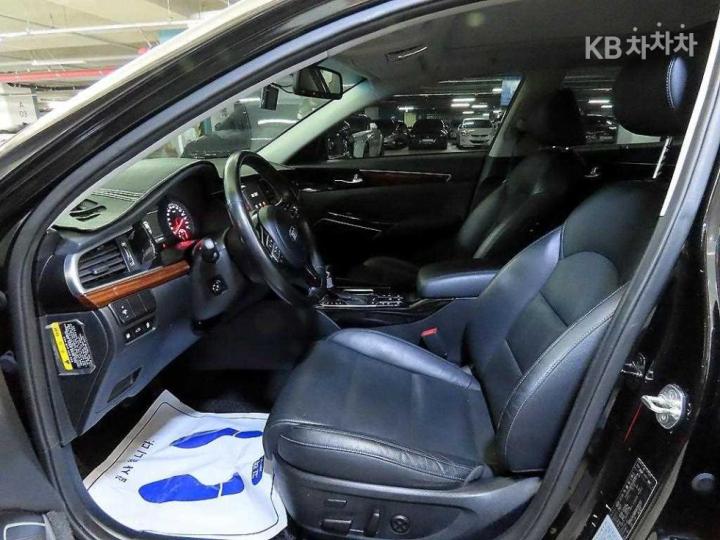 Kia K7 3.0 LPi Prestige 7