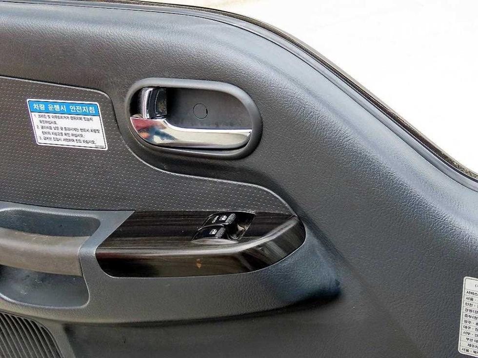 2011 - kia bongo iii