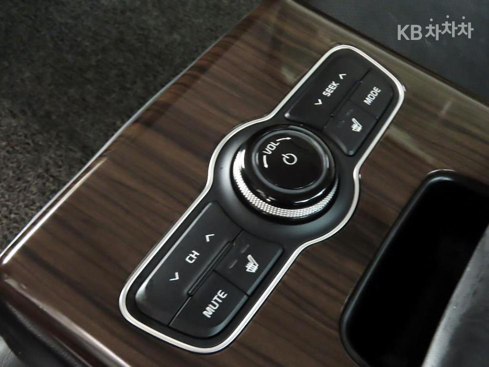 2015 - kia k7