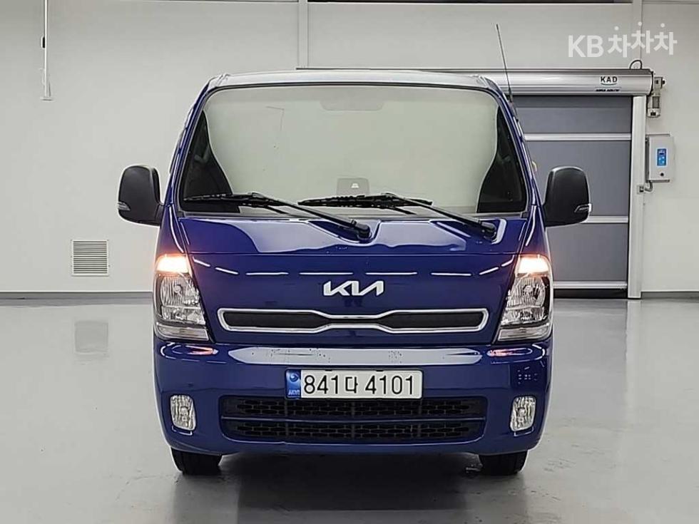 2023 - kia bongo iii