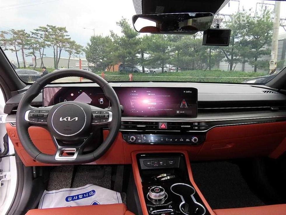 2025 - kia k5