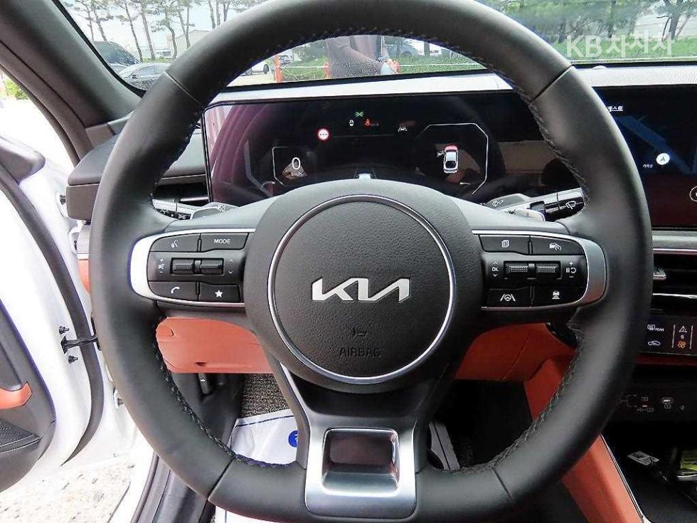 2025 - kia k5