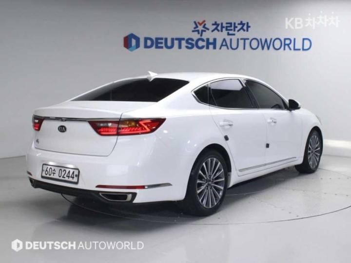 Kia K7 — miniaturë 2