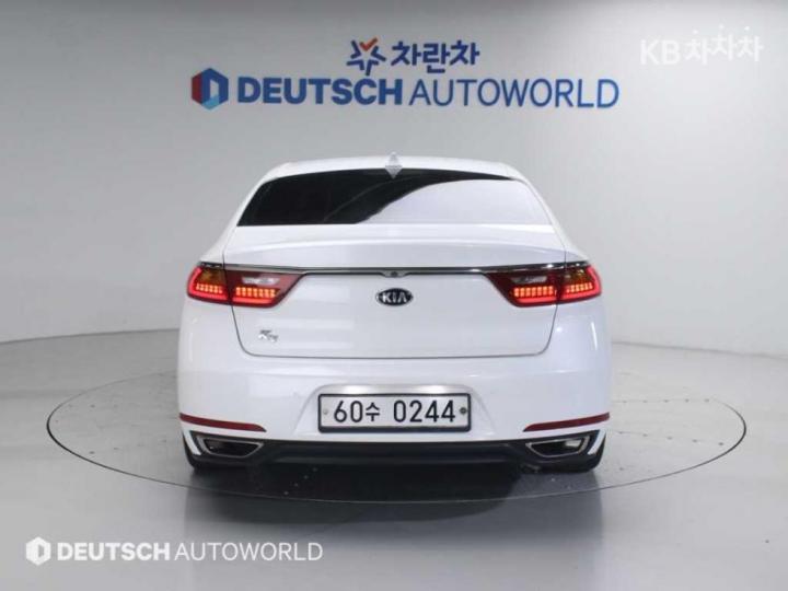 Kia K7 — miniaturë 4