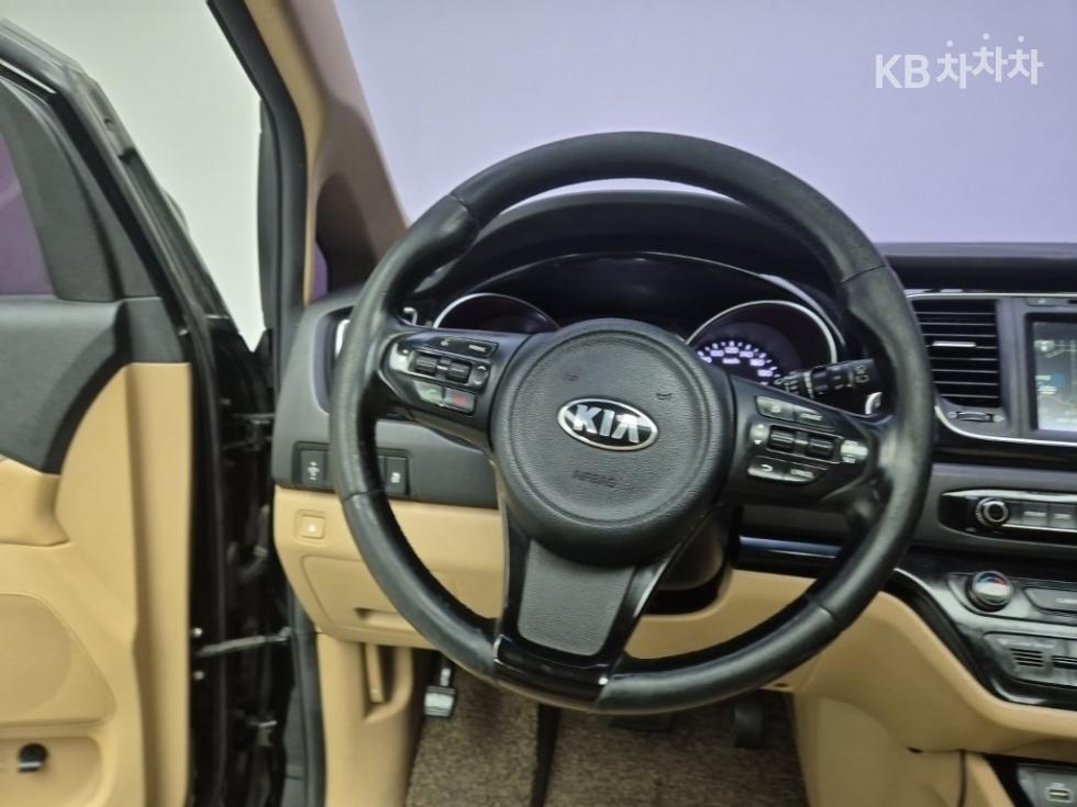 2015 - kia carnival