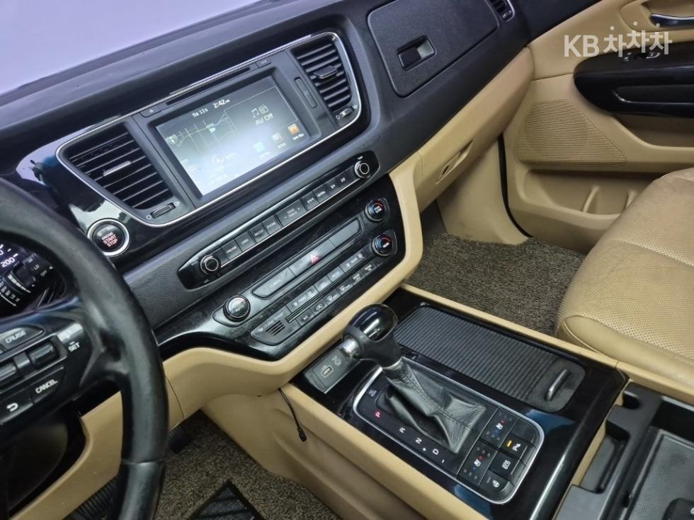 2015 - kia carnival