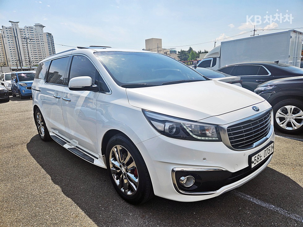 2017 - kia carnival