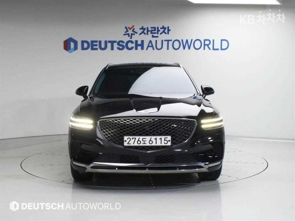 2021 Genesis GV70 photo