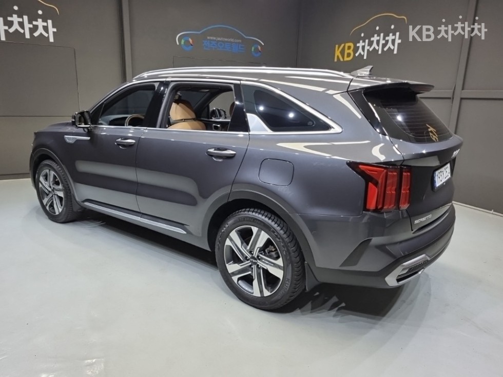 2023 - kia sorento