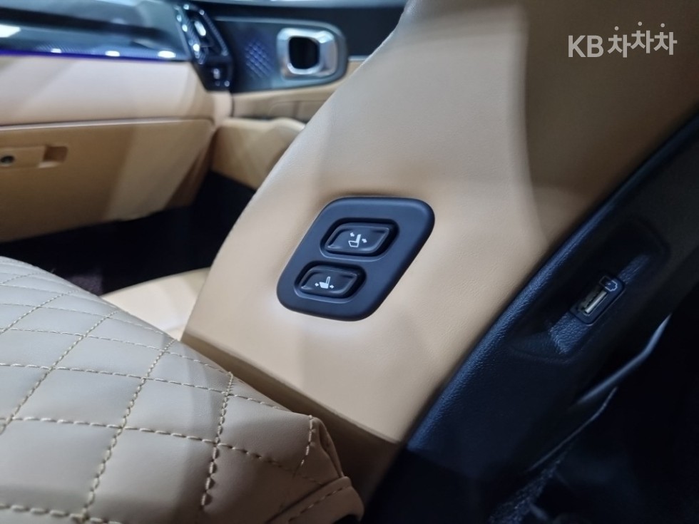 2023 - kia sorento