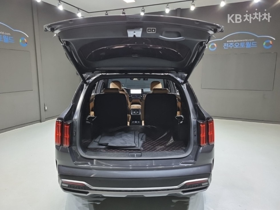 2023 - kia sorento