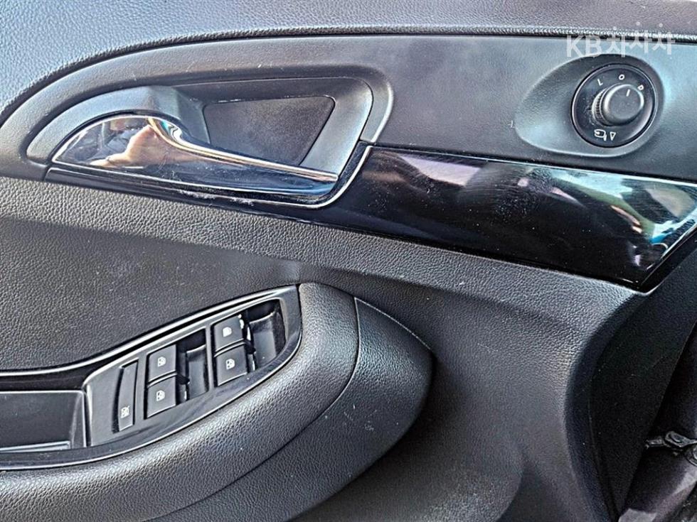 Chevrolet Orlando — miniaturë 11