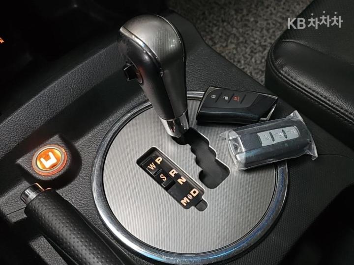 KG Mobility (Ssangyong) Korando Sport CX7 4WD Extreme 9