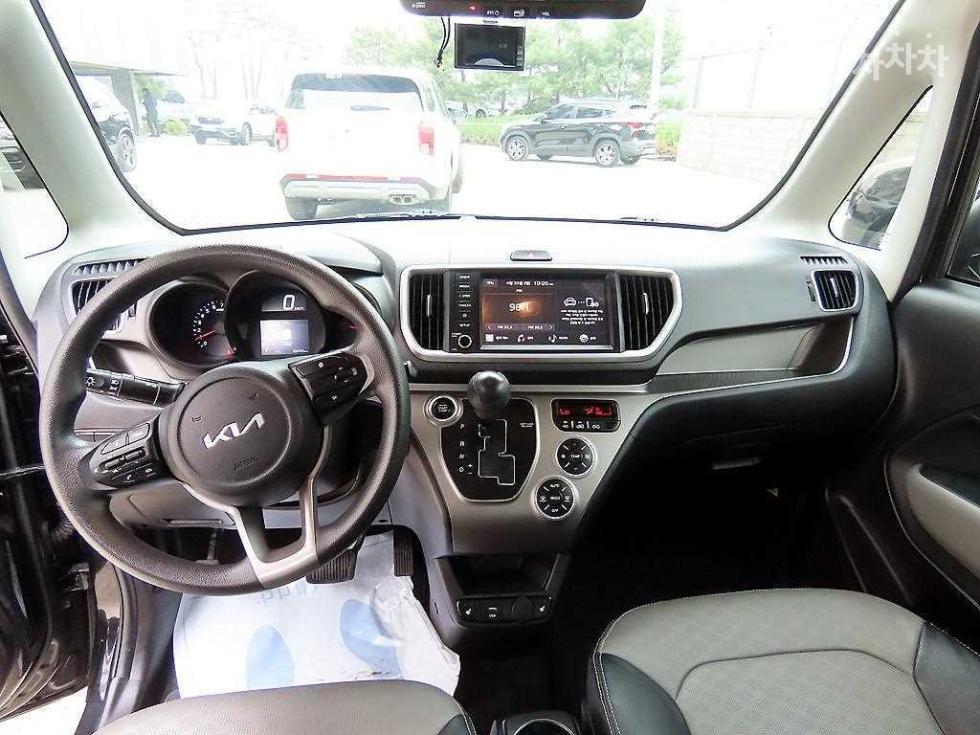 2022 - kia ray
