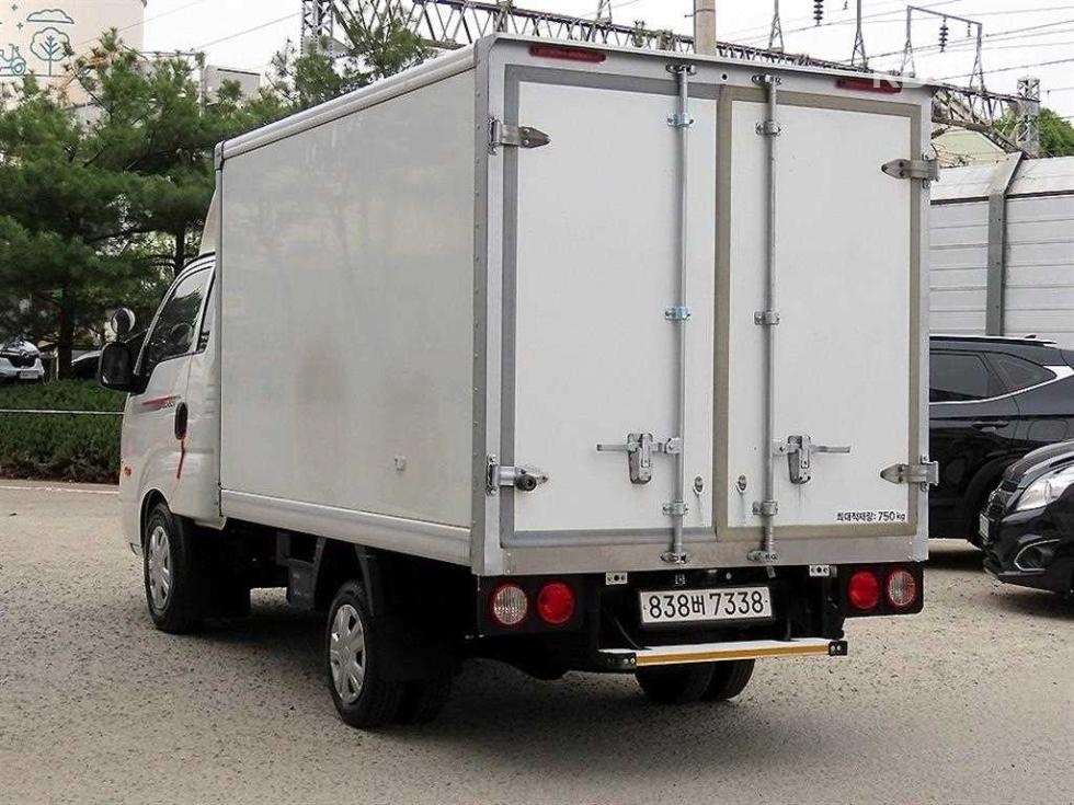 2022 - kia bongo iii