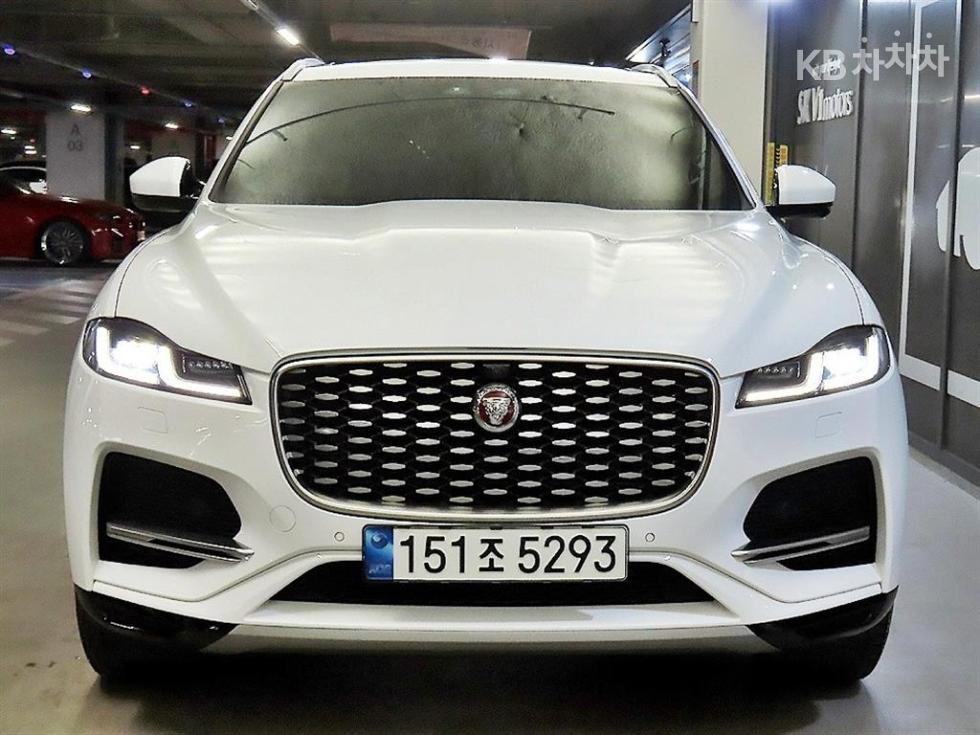 2021 - jaguar f-pace