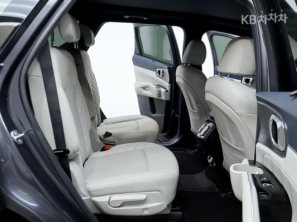 2023 - kia sorento