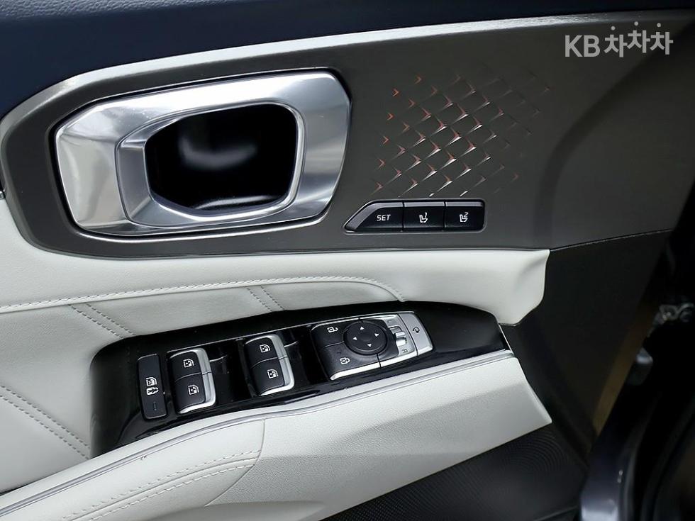 2023 - kia sorento