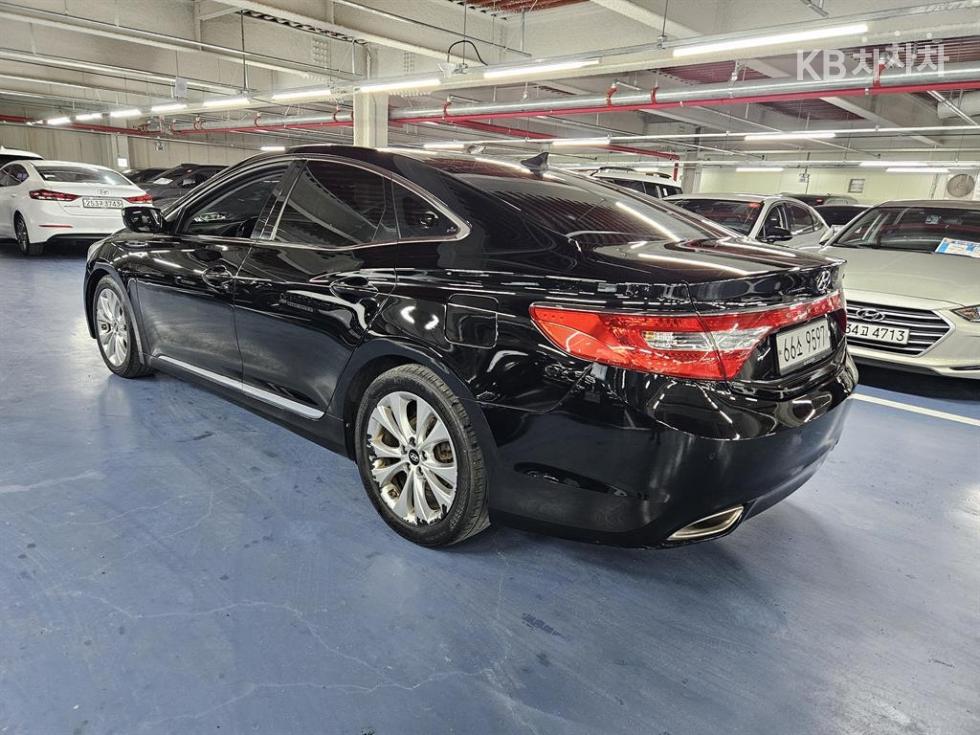 Hyundai Grandeur — miniaturë 3