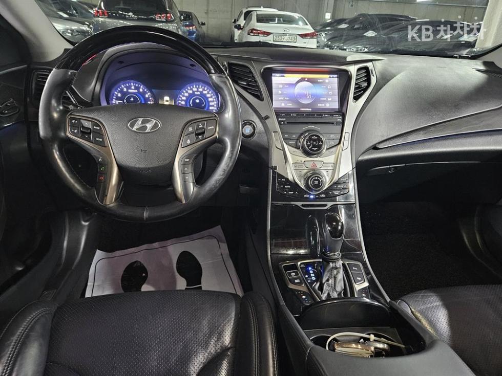 Hyundai Grandeur — miniaturë 6