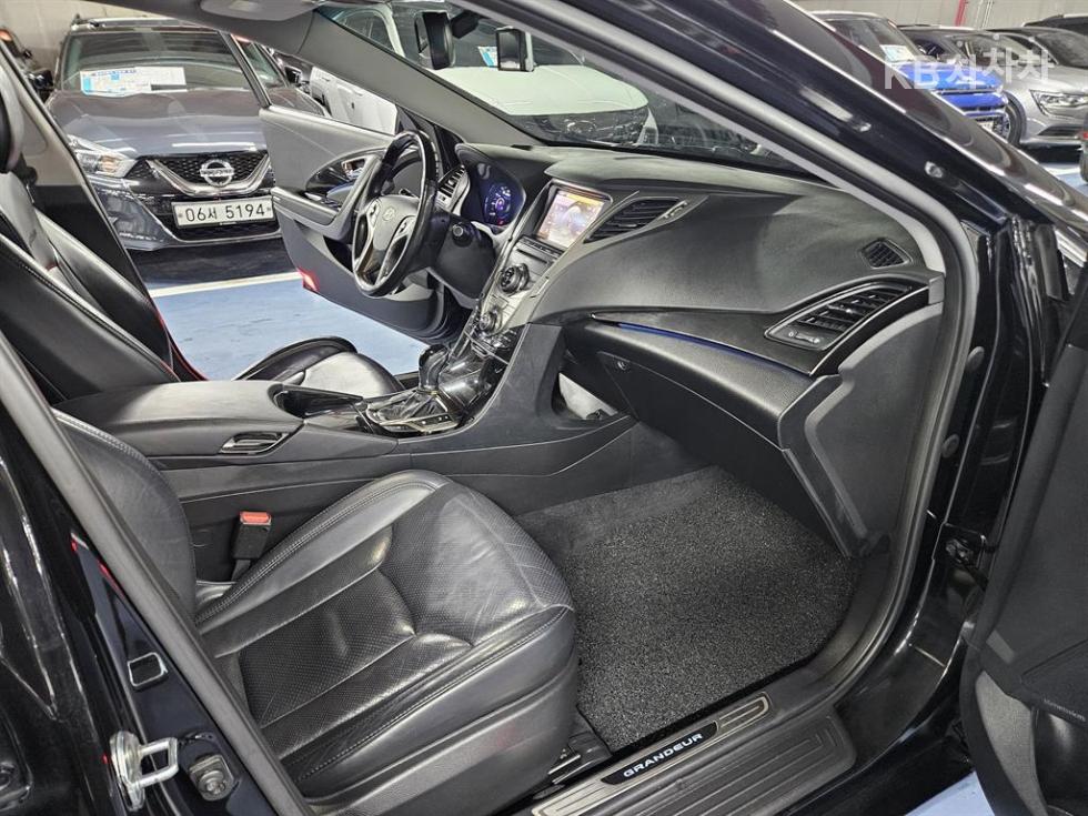 Hyundai Grandeur — miniaturë 18