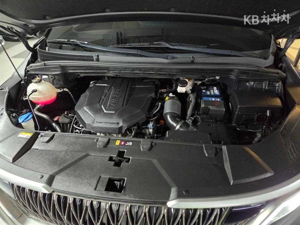 2023 - kia carnival