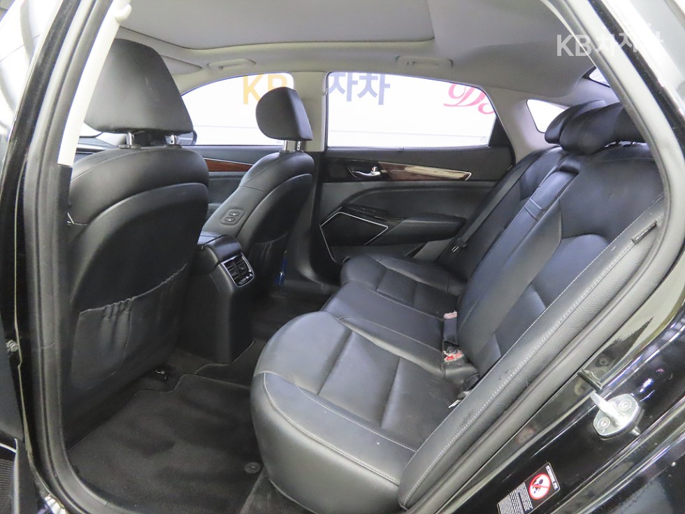 2016 - kia k7