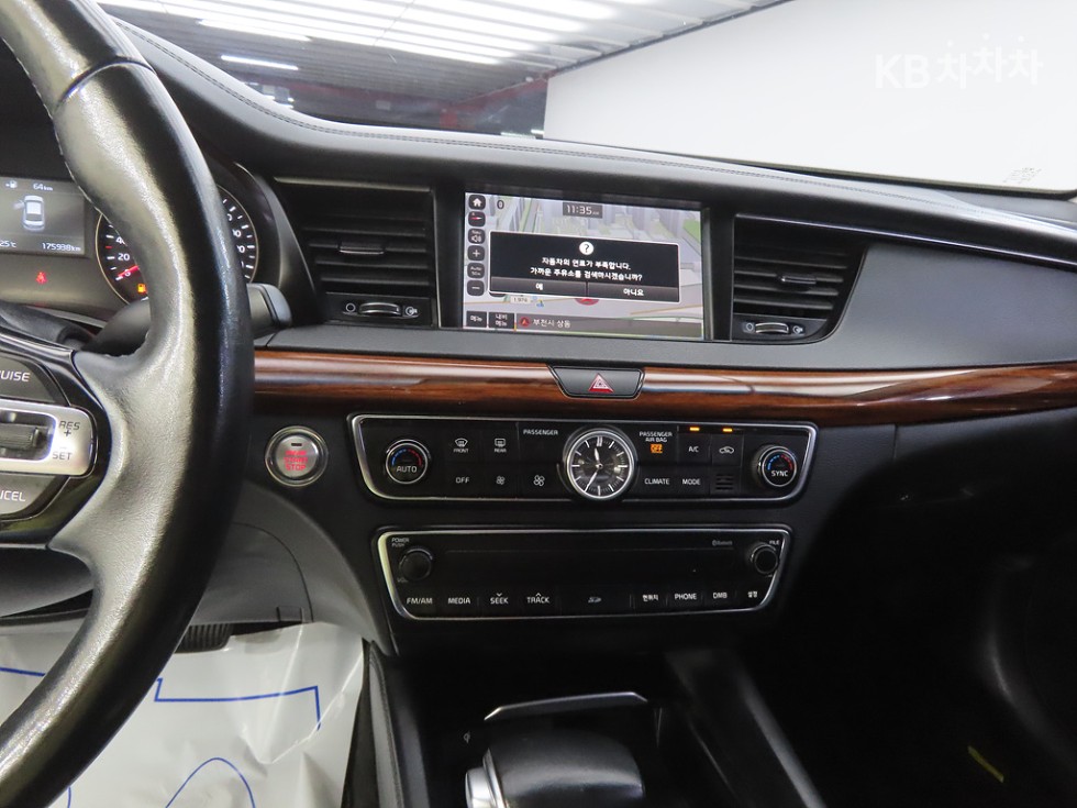 2016 - kia k7