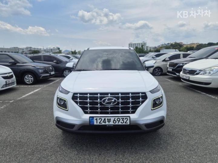 Hyundai Venue Gasoline 1.6 Premium