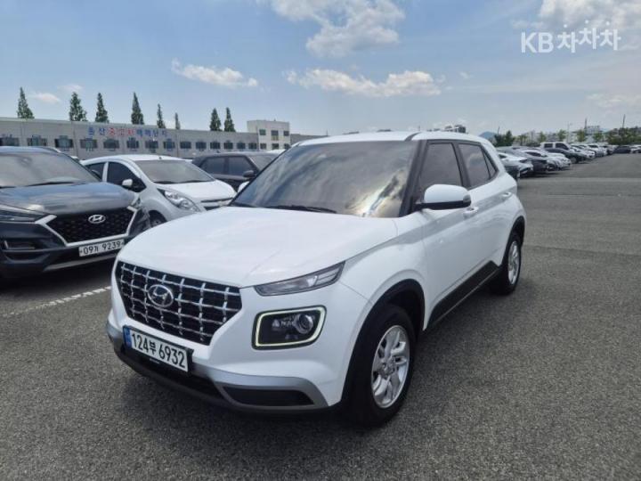 Hyundai Venue Gasoline 1.6 Premium — фото 2