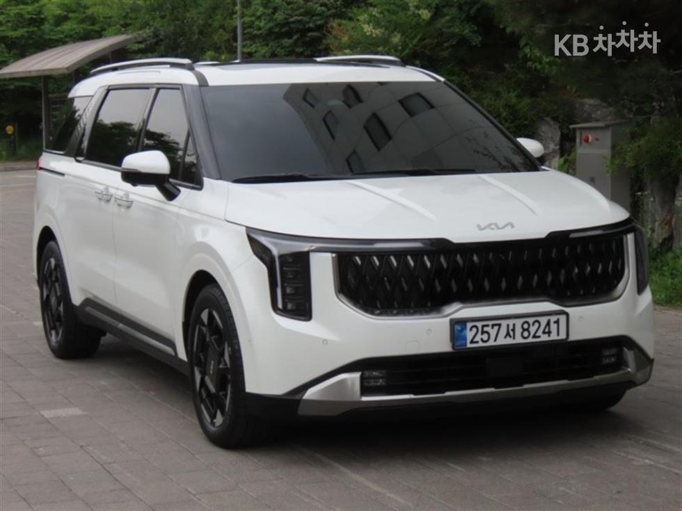 2025 - kia carnival