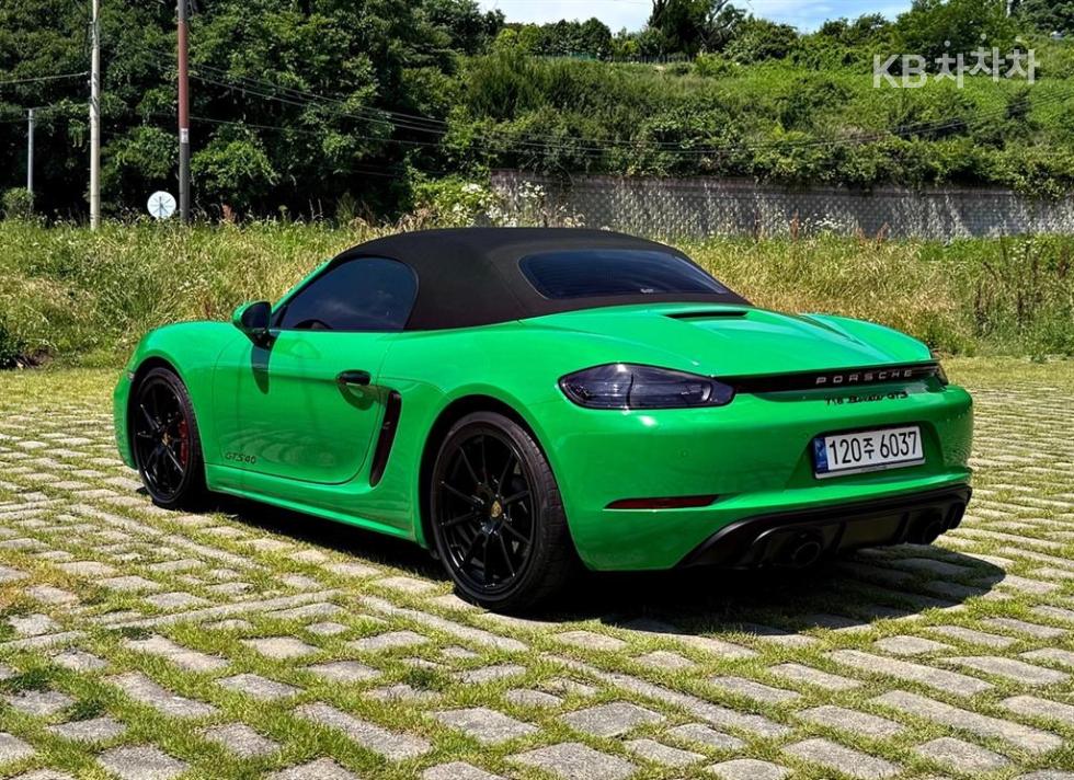2023 - porsche 718
