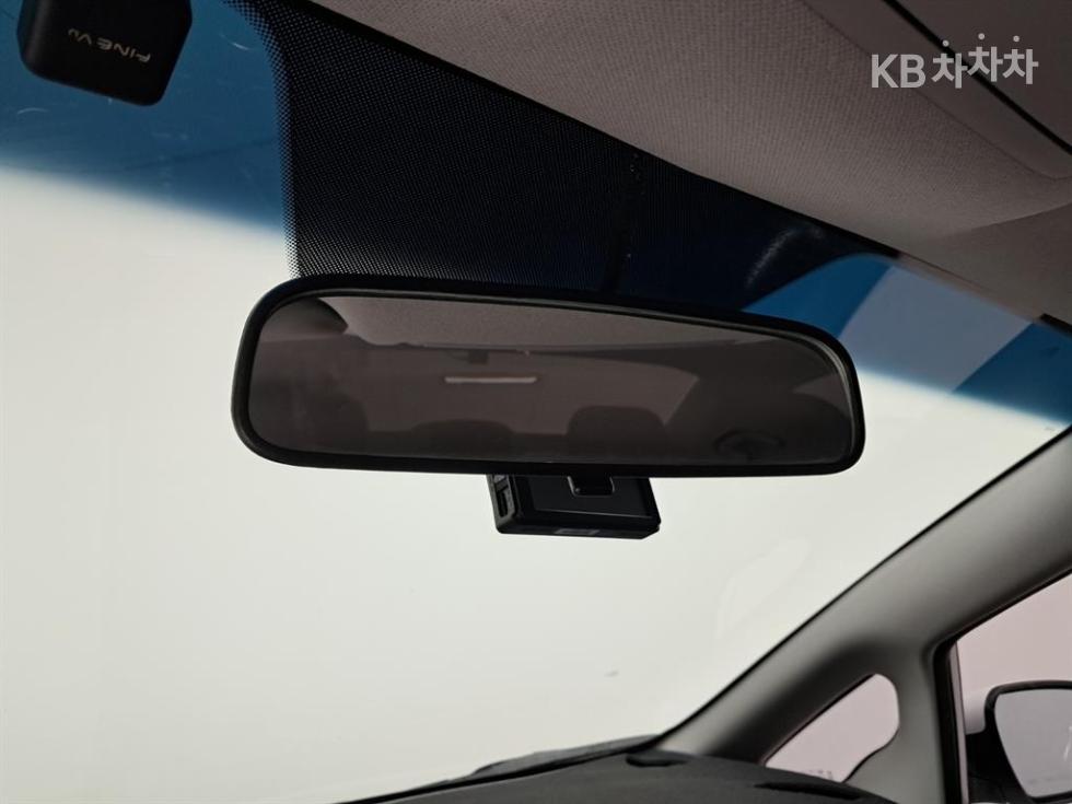 2018 - kia k3