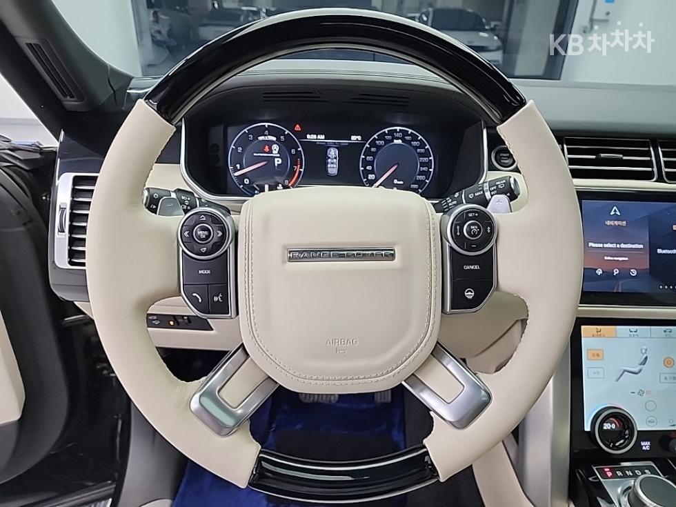 2015 Land Rover Used Car photo