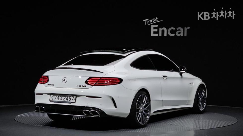 2020 - mercedes-benz c-class