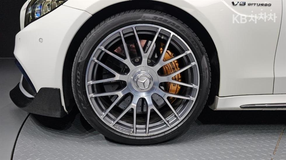 2020 - mercedes-benz c-class