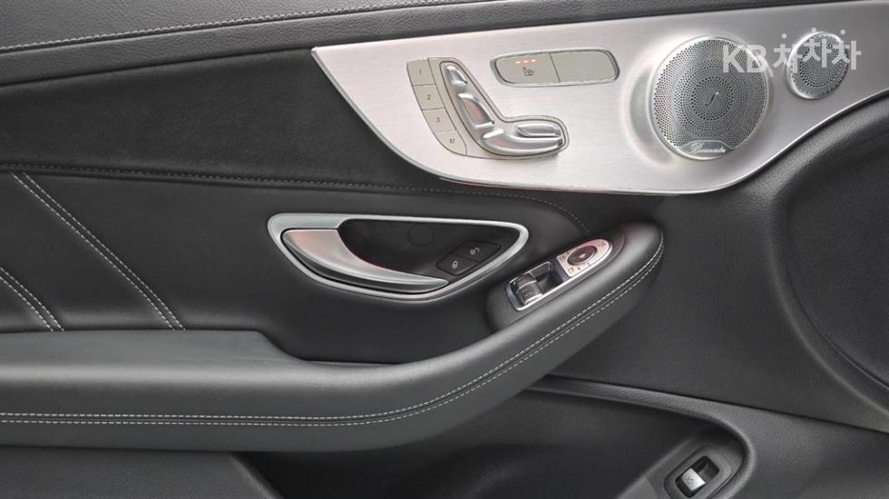 2020 - mercedes-benz c-class