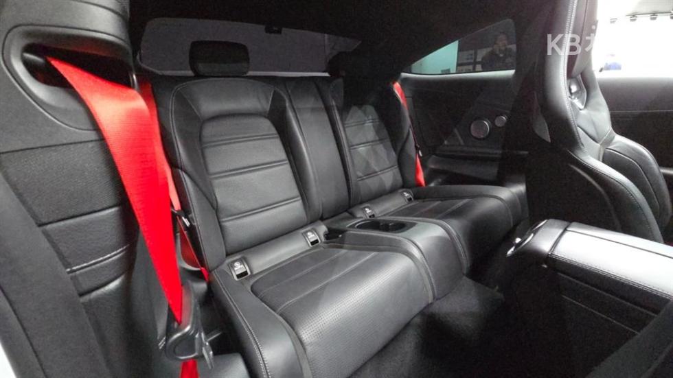 2020 - mercedes-benz c-class