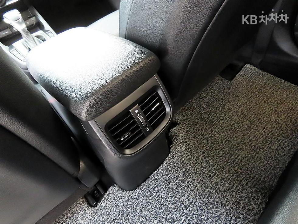 2019 - kia k3