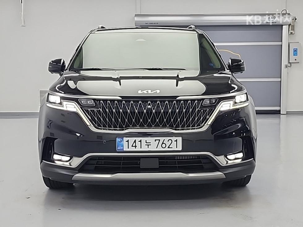 2022 - kia carnival