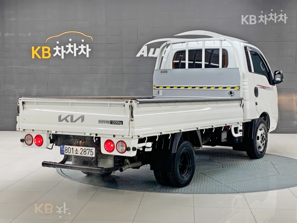 2024 - kia bongo iii