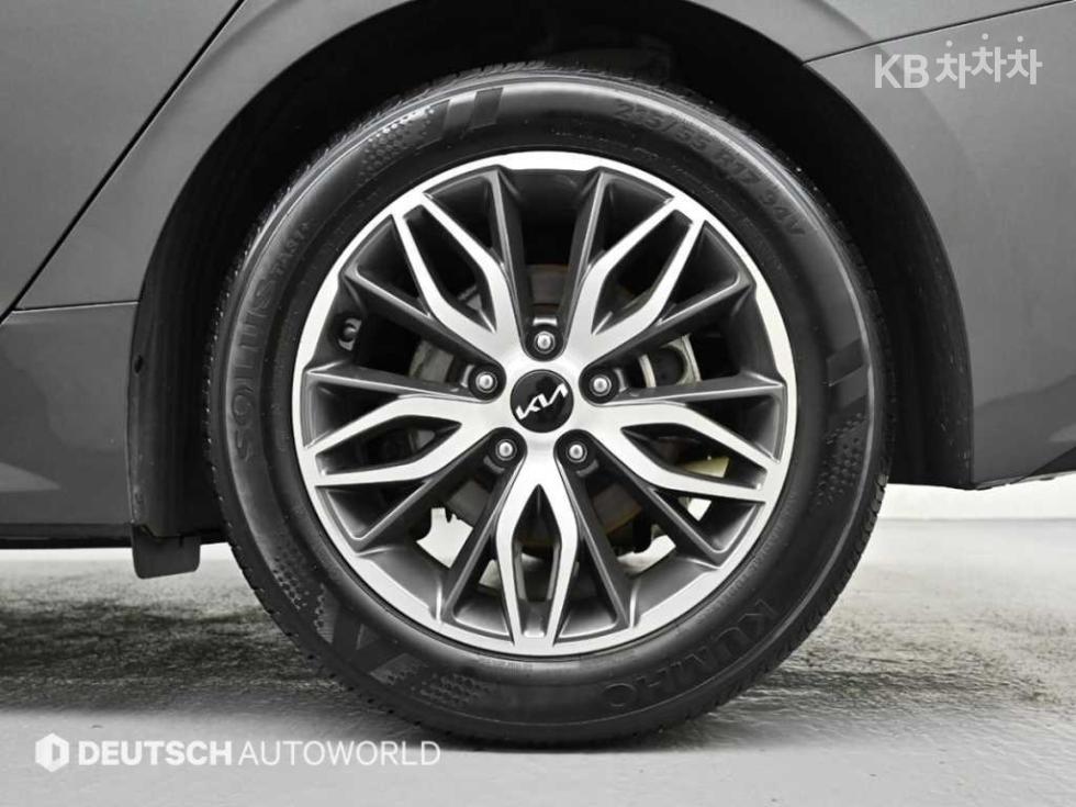 2023 - kia k5