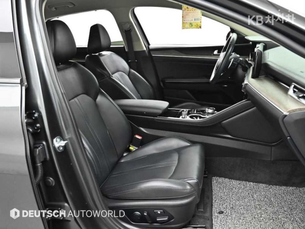 2023 - kia k5